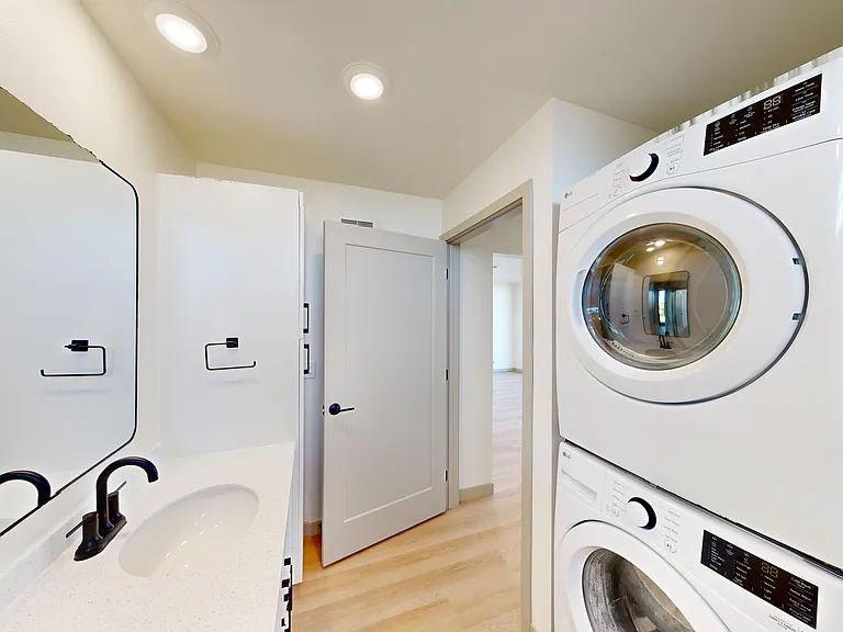 6004 S Coneflower Ave #201 — Photo 12