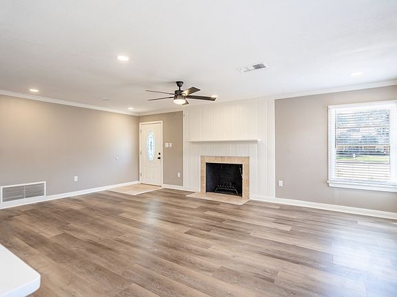 5th image of 1608 W Indiana Ave