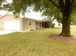 2408 N Raney St, Effingham, IL 62401