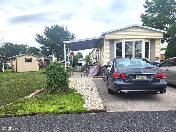 2nd image of 341 Pegram St