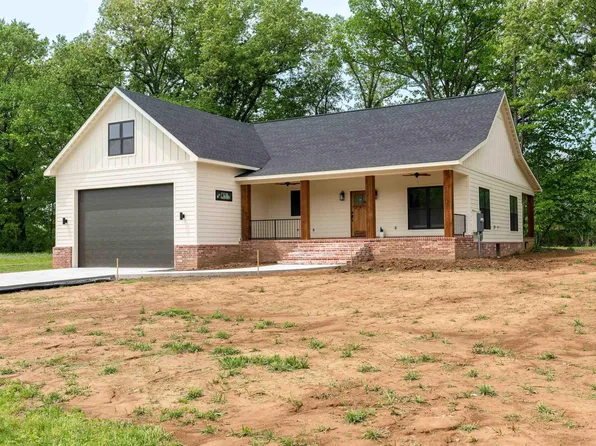 137 River Dr E, Pangburn, AR 72121