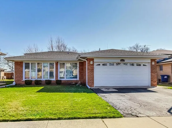 2173 Webster Ln, Des Plaines, IL 60018