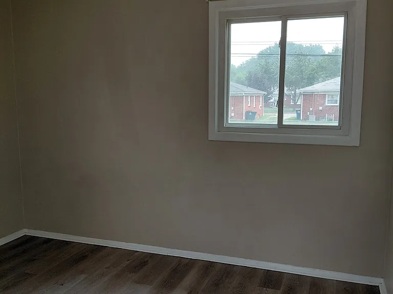 2505 Stieber St — Photo 19