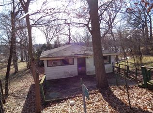 W5327 Wisconsin Dr, Elkhorn, WI 53121