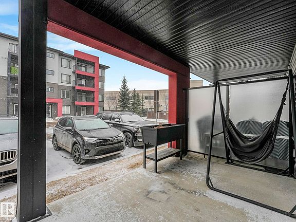 5th image of 344 Windermere Rd NW #131