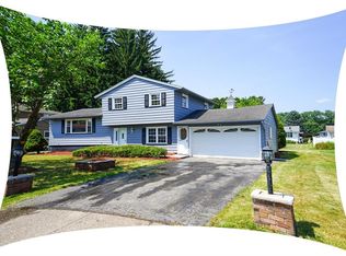 143 Auramar Dr, Irondequoit, NY 14609