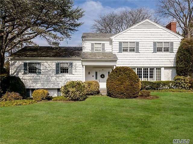 1st image of 33 Vanderlyn Dr