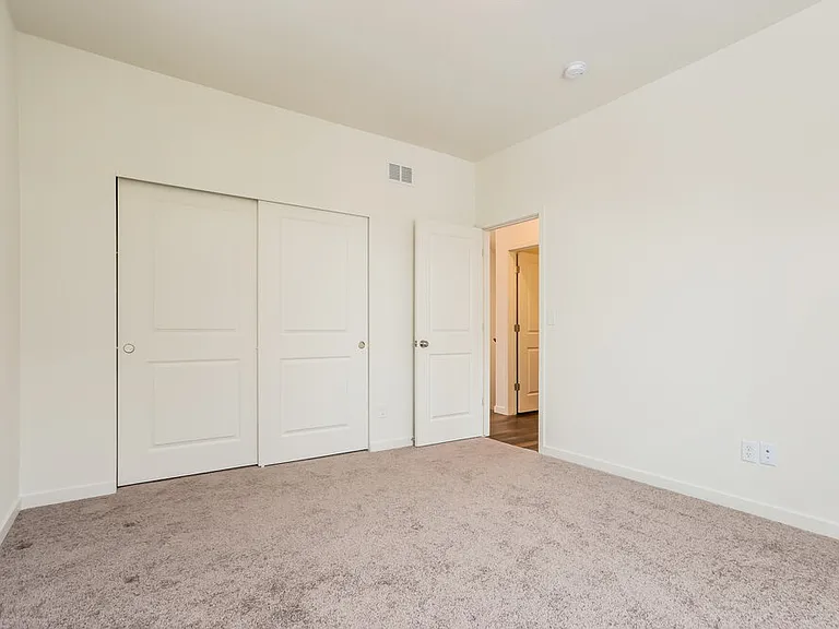 4752 N Tower Ct — Photo 13