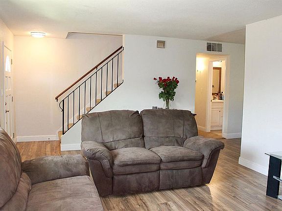 3rd image of 392 Berryessa Dr