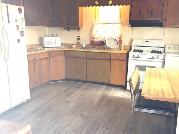 518 Spring St, Streator, IL 61364