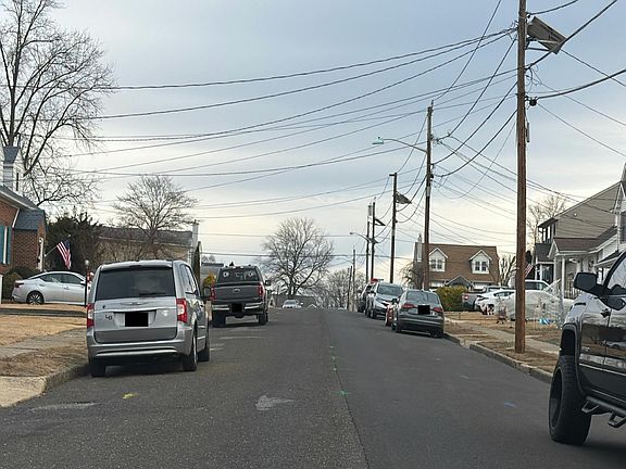 5th image of 33 Haverford Rd