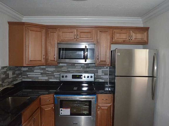 5th image of 7368 Woodmont Ave APT 109