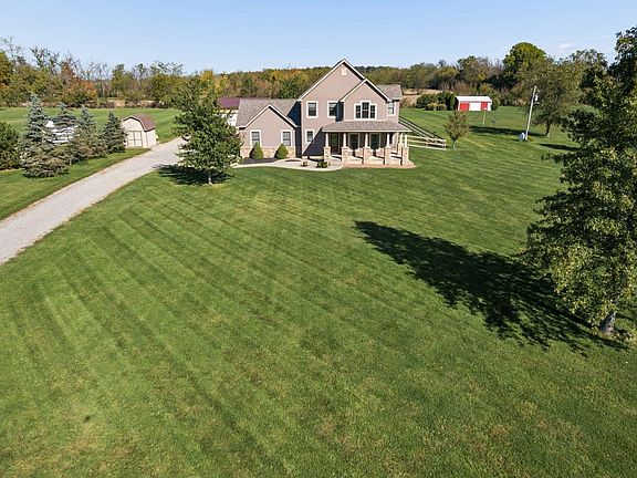 3rd image of 6936 Zane Trail Rd