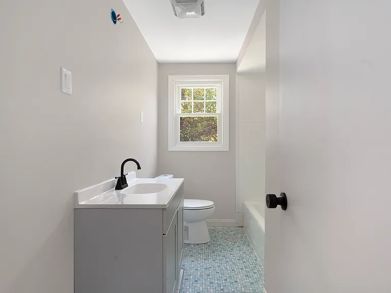 40 W Wrentham Rd #2 — Photo 10