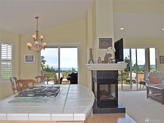 4th image of 81 Timber Heights Dr