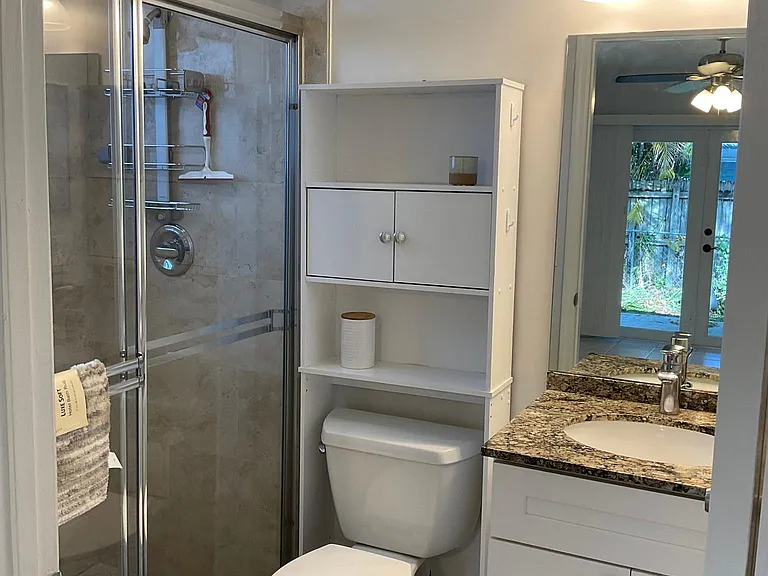 7825 NW 40th St #A — Photo 16