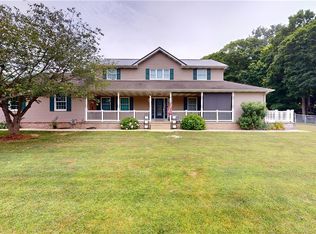 290 McIntosh Rd, Chester, WV 26034