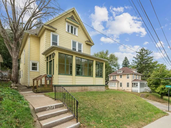 2071 N Main St, Dubuque, IA 52001