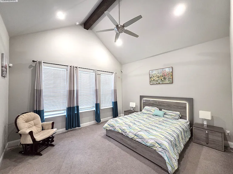 8066 Glastonbury Dr — Photo 10