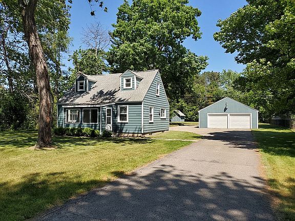 2nd image of 5440 Pine Knob Ln