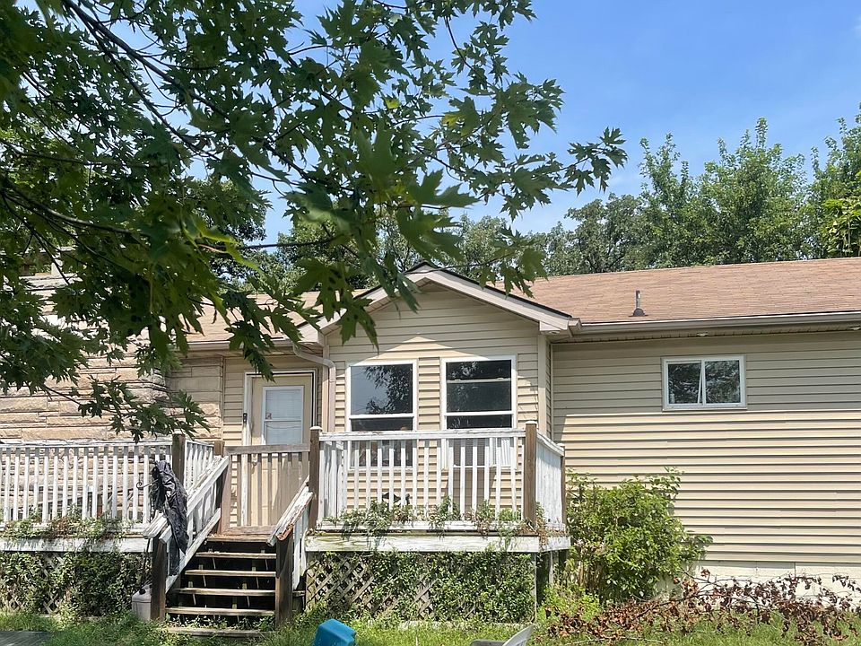 1st image of 10804 W 134th Pl