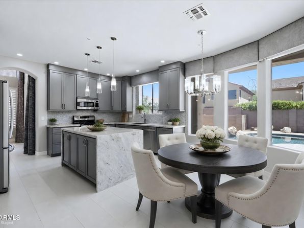 7647 E Los Gatos Dr