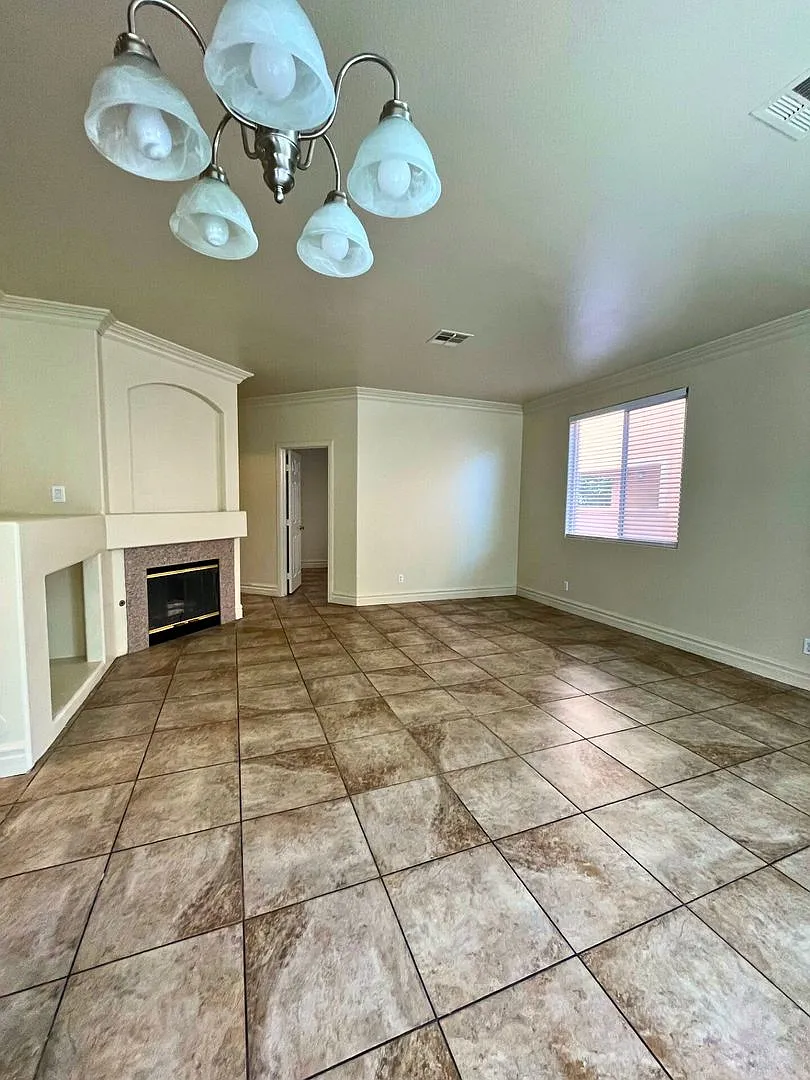Move-In Ready 3br/3ba Single Family Home In Las Vegas — Photo 2