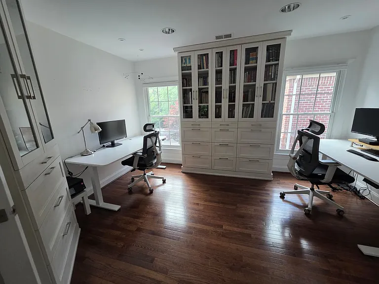 9202 Town Gate Ln — Photo 15