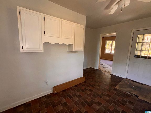 14th image of 800 11th St