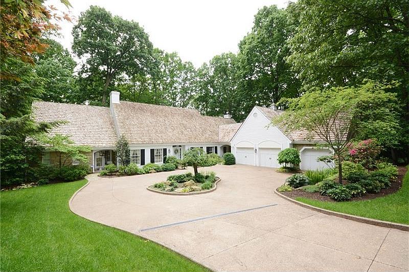1st image of 108 Dogwood Ln