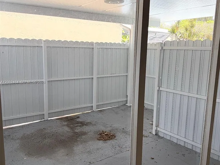 17501 SW 142nd Ct — Photo 9