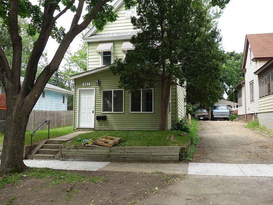1st image of 997 Farrington St #1