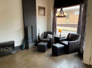 28 Main St, Cameron, WV 26033