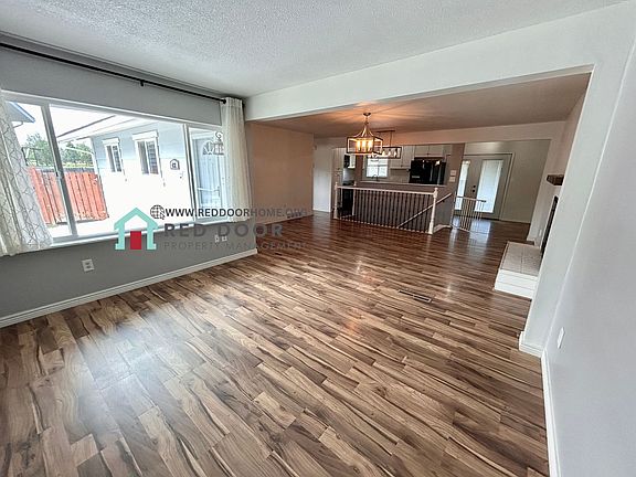 2nd image of 432 Beaverhead Ct E