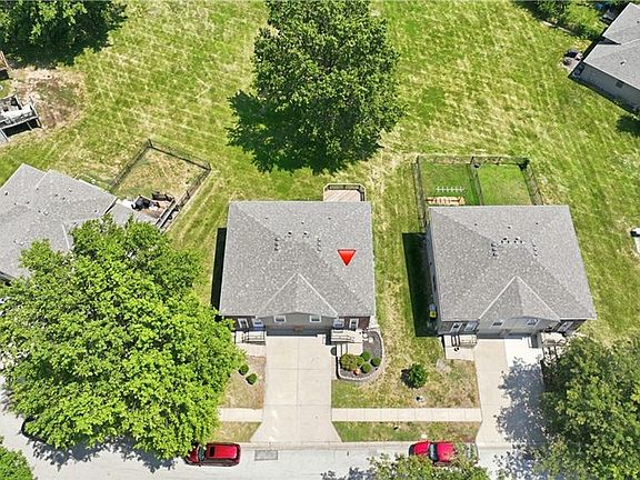 3rd image of 8669 N Hull Ave