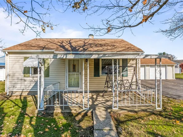 1111 Arlington Dr, Greenville, PA 16125