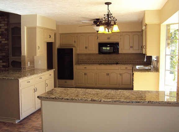 5th image of 324 Westpark Dr N