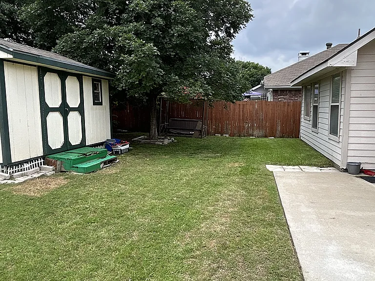 2809 Hawthorne Ln — Photo 16