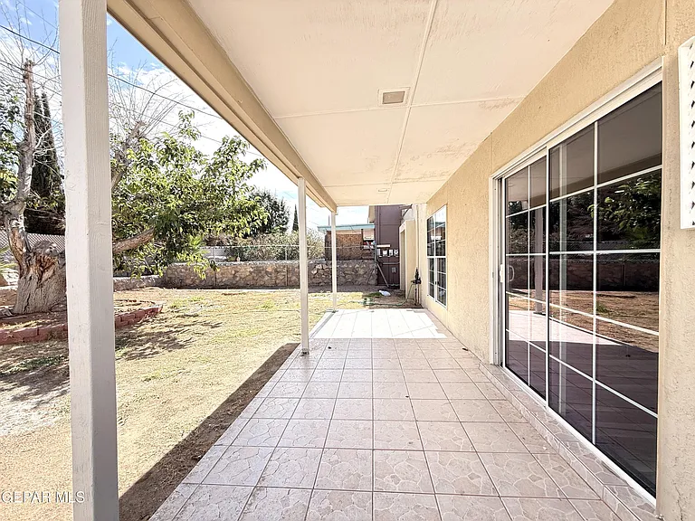 10405 Ashwood Dr #A — Photo 7