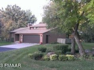 6970 Riverdale Dr, Horace, ND 58047