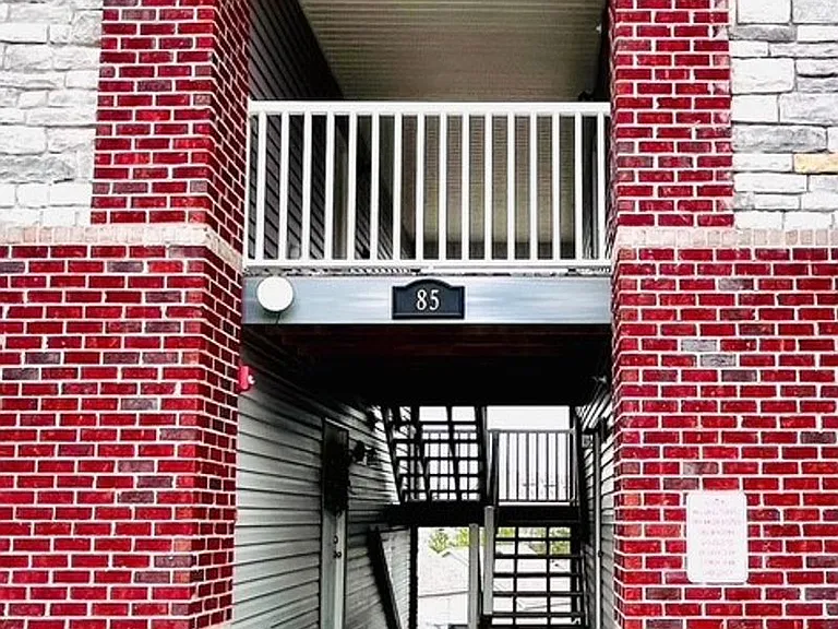 Eagle View Luxury Apartments — Photo 117
