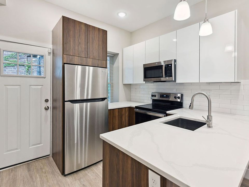 1st image of 1333 E Snyder Ave #1