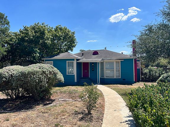 2nd image of 816 Shadwell Dr