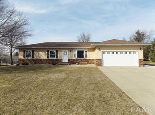 26584 Lakeland Rd, Morton, IL 61550