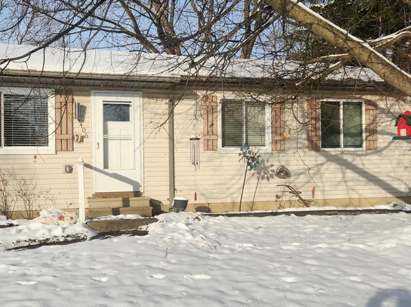 1406 Weymouth Ct, Lansing, MI 48911