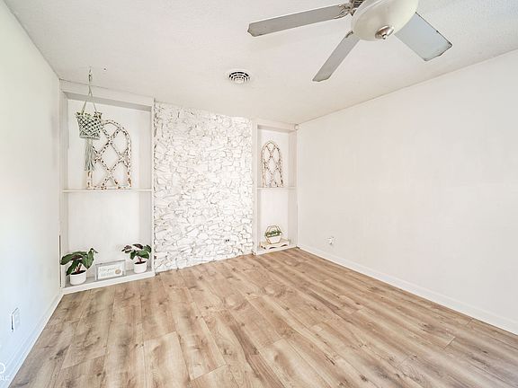5th image of 3508 N Burgess Rd