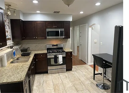 8555 S Lowe Ave — Photo 5