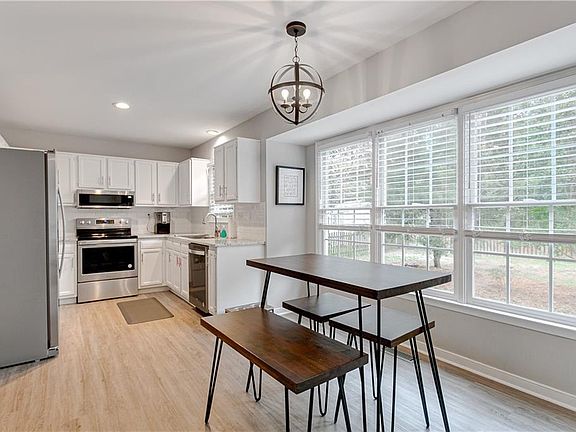 4th image of 12432 Grace Hill Ln