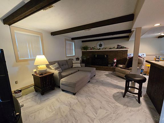 5th image of 12134 Birchhill Dr