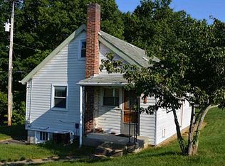 957 Beacon Rd, Pittsburgh, PA 15205